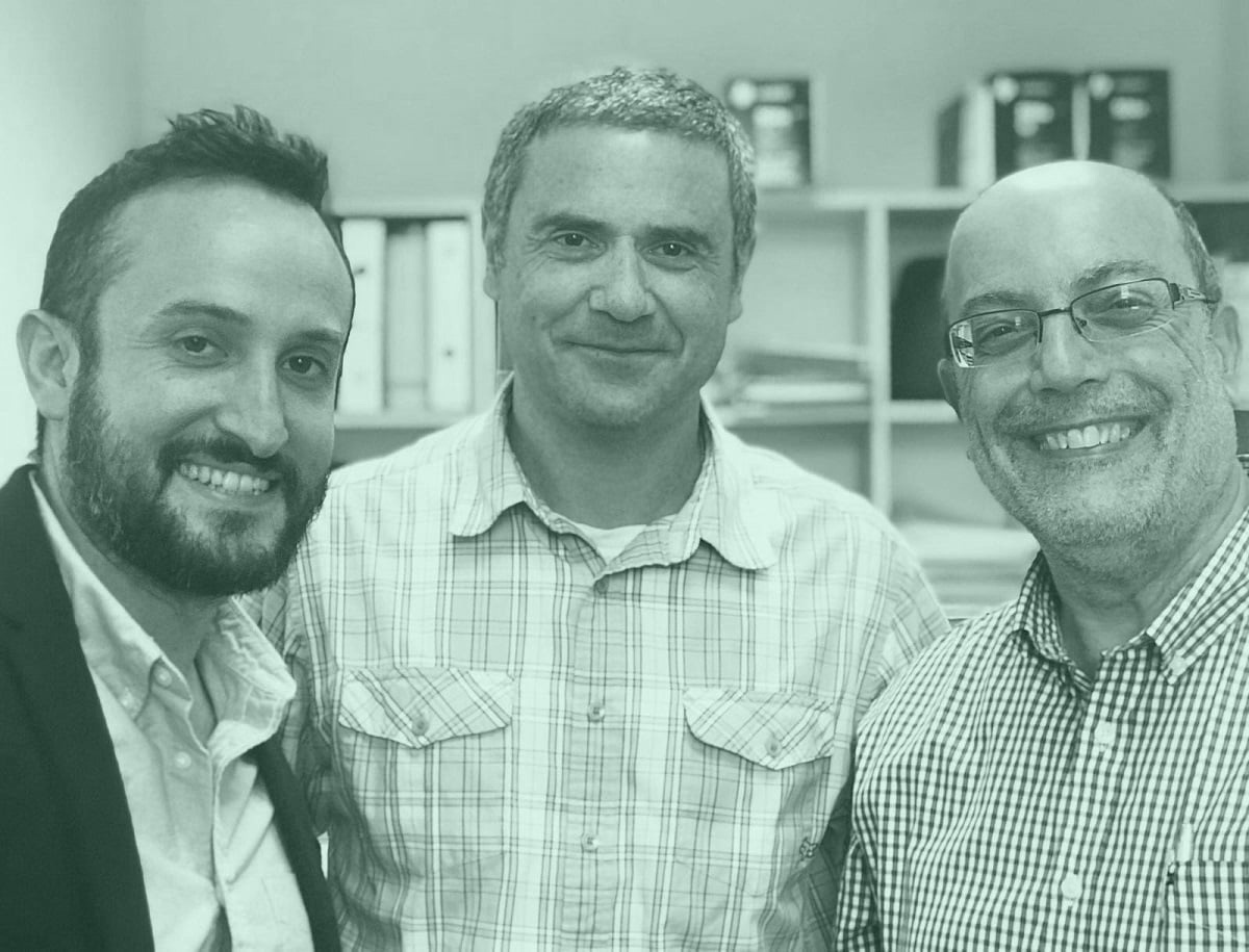 From left to right: Nano Drops CEO Dr. David Smadja, CTO Prof. Zeev Zalevsky, and CSO Prof. Jean-Paul Moshe Lellouche.